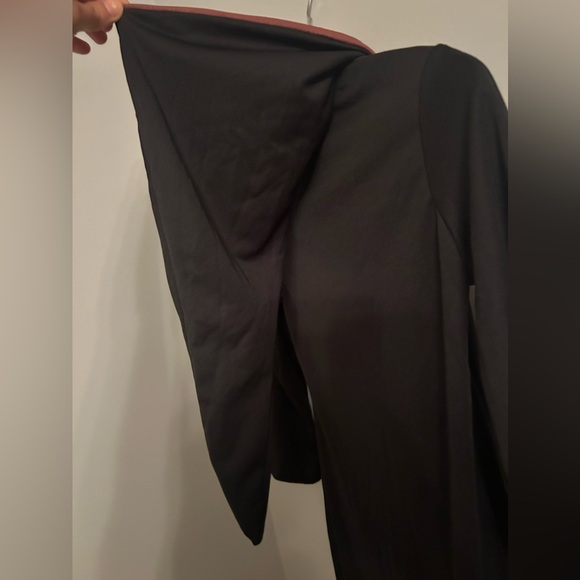 Harry Potter Gryffindor Robe - Picture 8 of 11